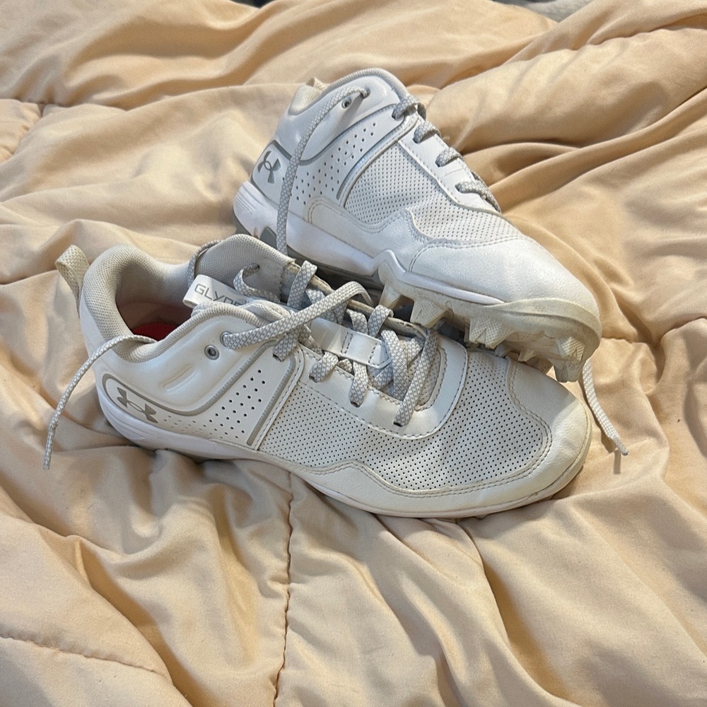 Under Armour White Softball glyde Sneakers